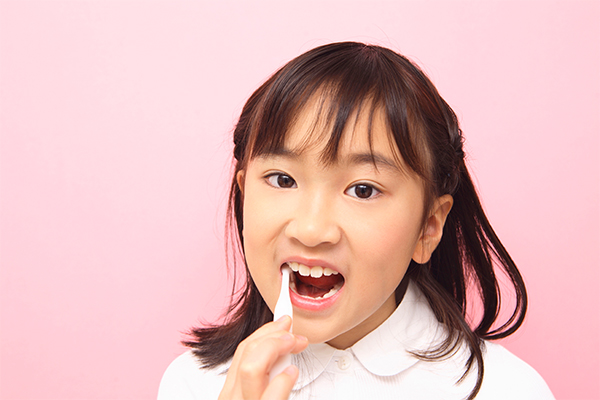 歯並び・噛み合わせの乱れの原因は？